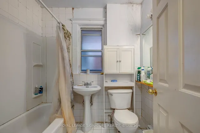 Additional image 14 of 465 Gladstone Ave