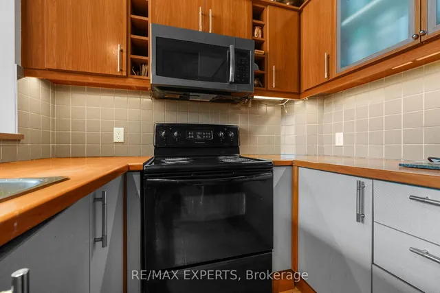 Additional image 16 of 1001 Roselawn Ave Unit 115