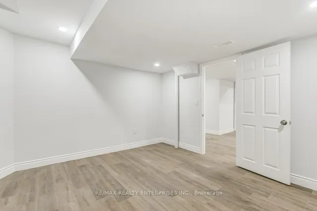 Additional image 43 of 36 Mapleshade Dr