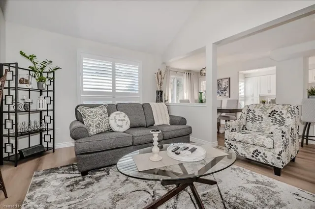 Additional image 9 of 220 Doon South Dr