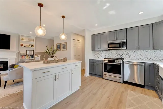 Additional image 10 of 15 Elsa Crt