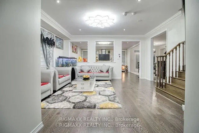 Additional image 29 of 22 Iguana Tr