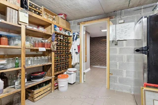 Additional image 38 of 116 Clement Rd