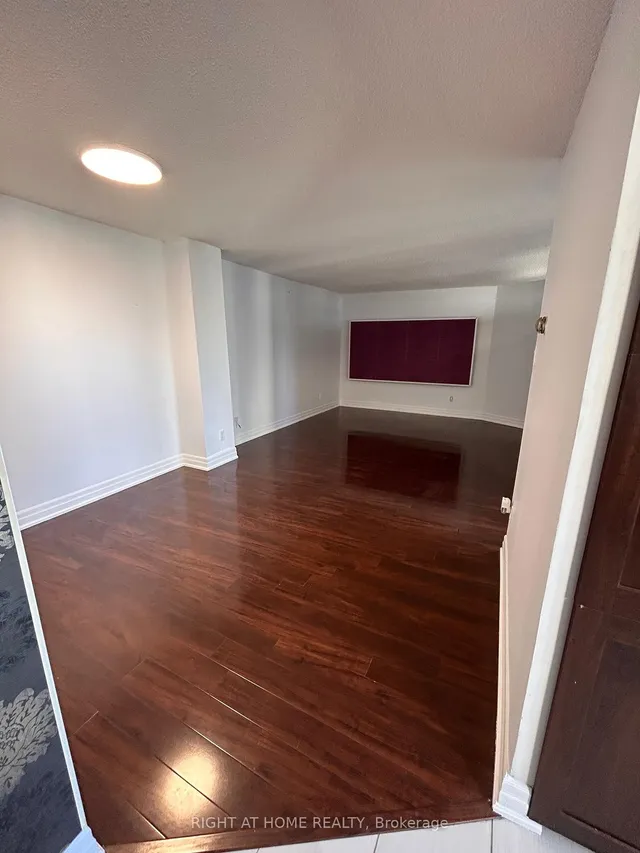 Additional image 6 of 3695 Kaneff Cres Unit Sph09