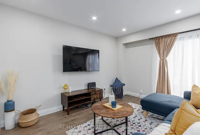 Additional image 8 of 377 Military Tr Unit 33