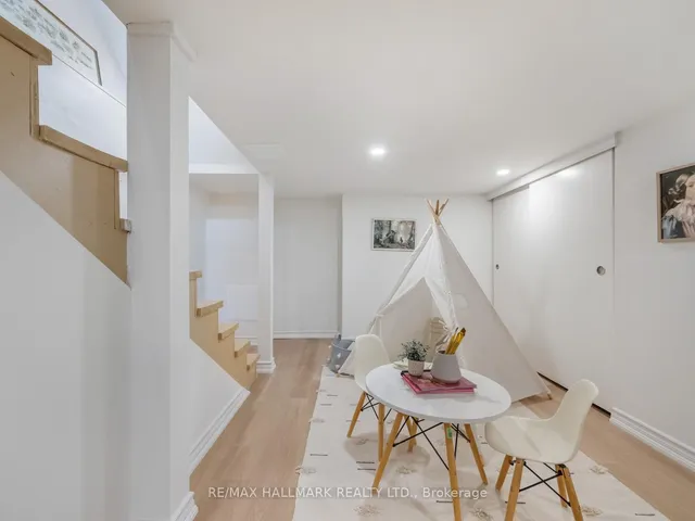 Additional image 30 of 24 Meadow Ave