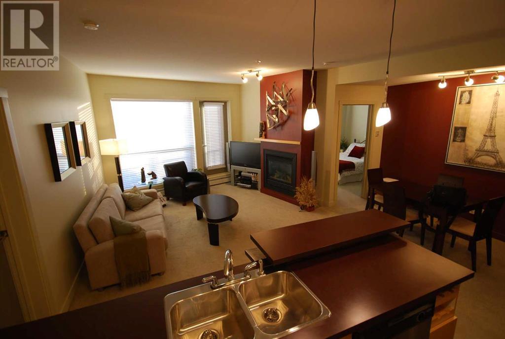 212, 69 Springborough Court SW|Calgary, Alberta T3H5V5