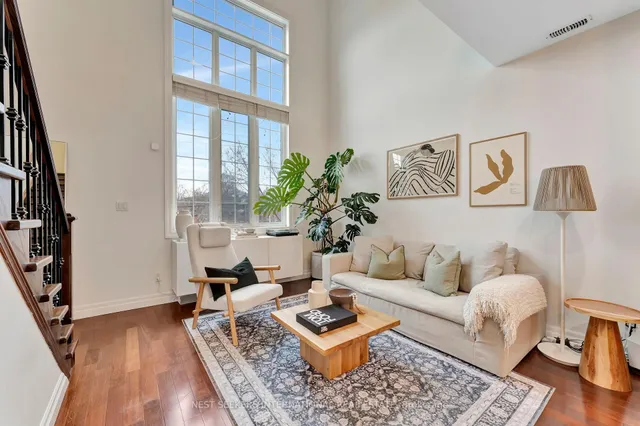 Additional image 2 of 555 King St Unit 303