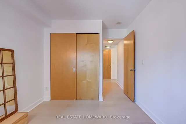 Additional image 21 of 255 Richmond St Unit 1004