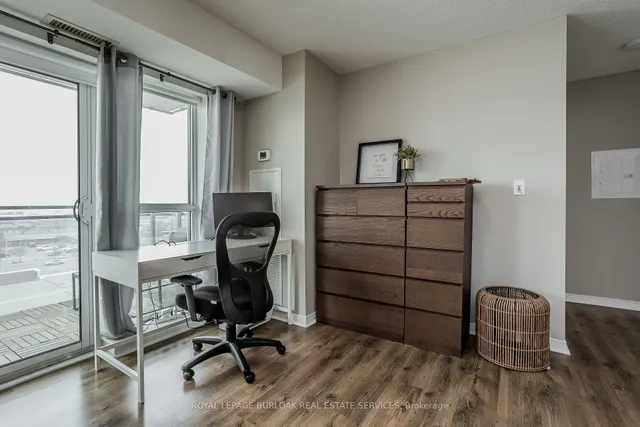 Additional image 19 of 215 Queen St Unit 602