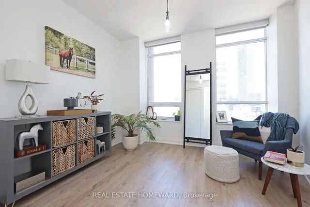 Additional image 18 of 36 Park Lawn Ave Unit 810