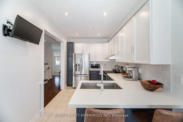 Additional image 6 of 2413 HILDA Dr