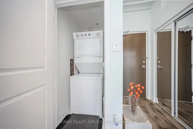 Additional image 29 of 9 George St Unit 303