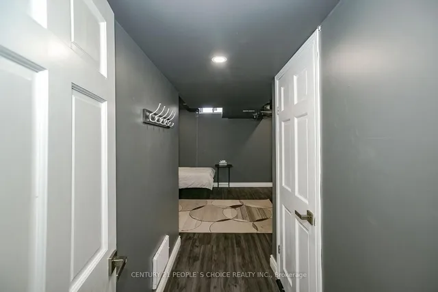 Additional image 39 of 80 Ready Crt