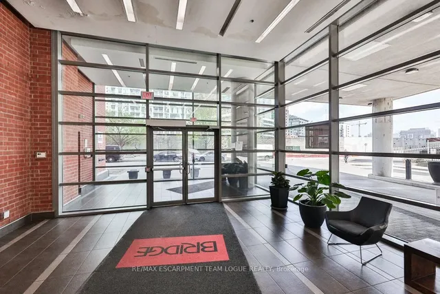 Additional image 4 of 38 Joe Shuster Way Unit 605