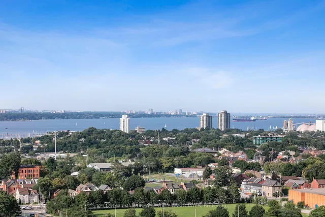 Additional image 33 of 15 Queen St Unit 1702