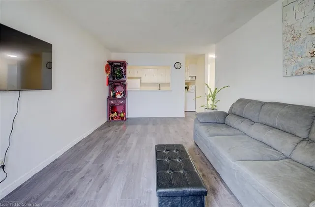 Additional image 5 of 185 Kehl St Unit 103