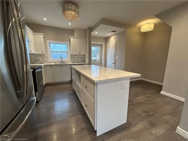 Additional image 8 of 22 Whitfield Ave