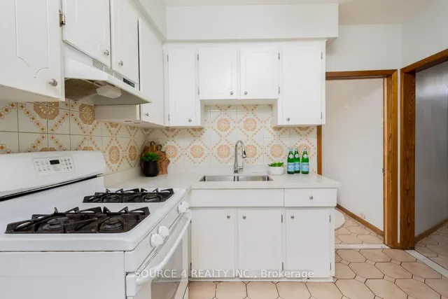 Additional image 15 of 199 Earlscourt Ave