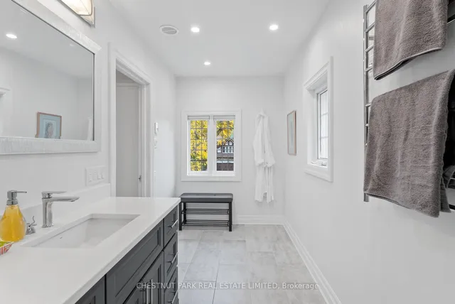 Additional image 17 of 19 Hillhurst Blvd