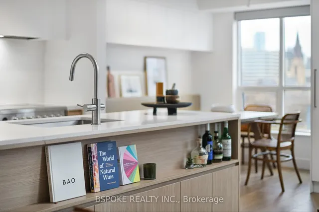 Additional image 9 of 800 King St Unit 804