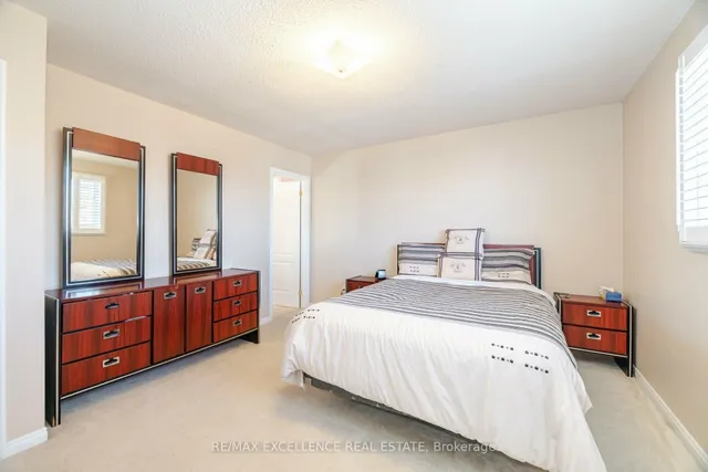 Additional image 32 of 60 Indian Cres