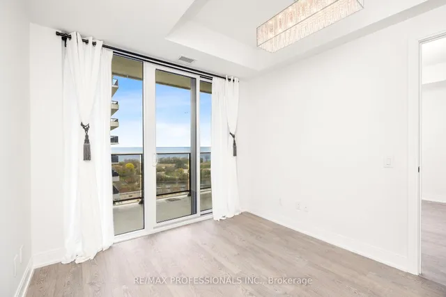 Additional image 8 of 70 Annie Craig Dr Unit 1106