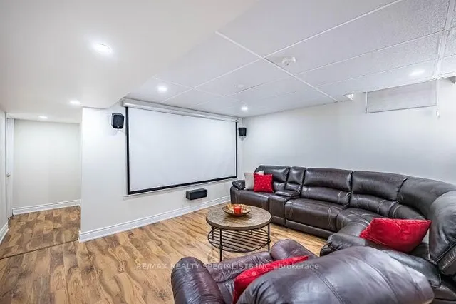 Additional image 25 of 6 Niles Crt