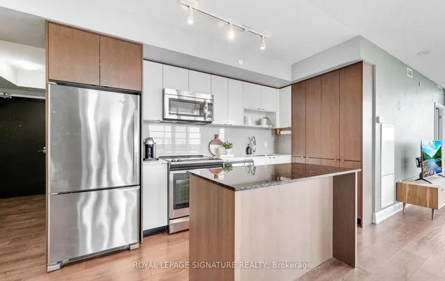 Additional image 11 of 9 Valhalla Inn Rd Unit 1402