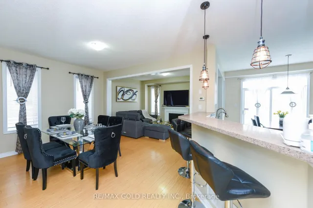 Additional image 11 of 35 Amaranth Cres