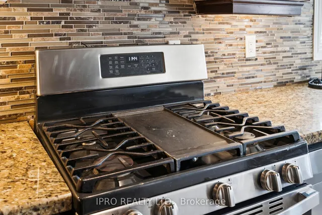 Additional image 16 of 15 Fallen Oak Crt