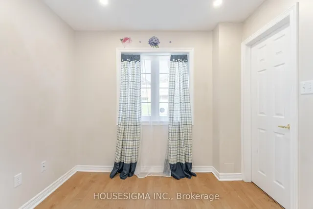 Additional image 10 of 36 Arizona Dr