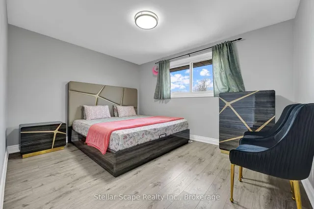 Additional image 19 of 42 Tupper Cres