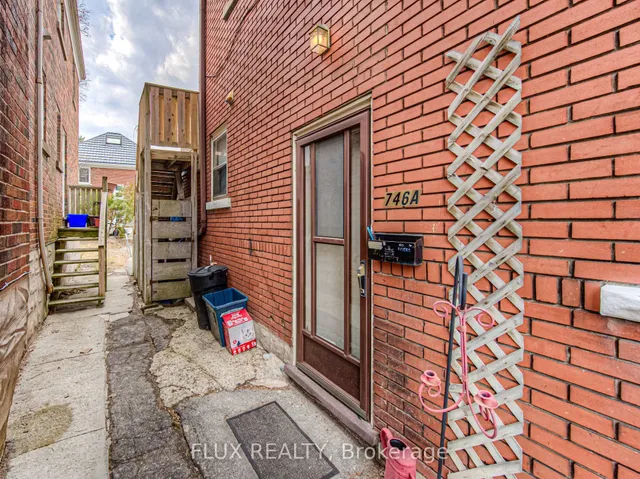 Additional image 6 of 744 Queen St