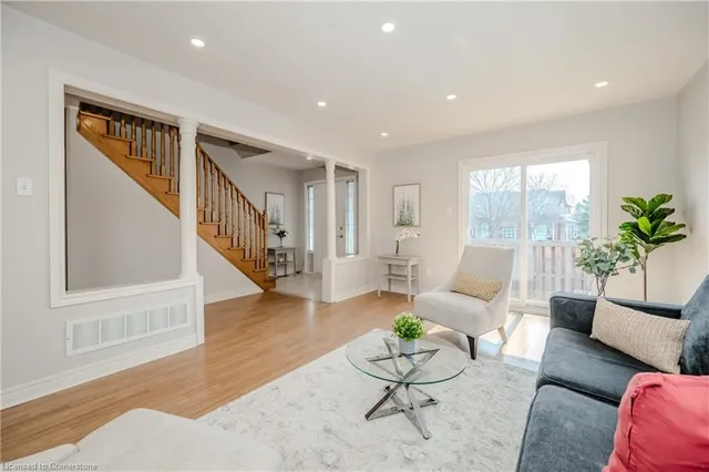 Additional image 5 of 105 Desert Sand Dr