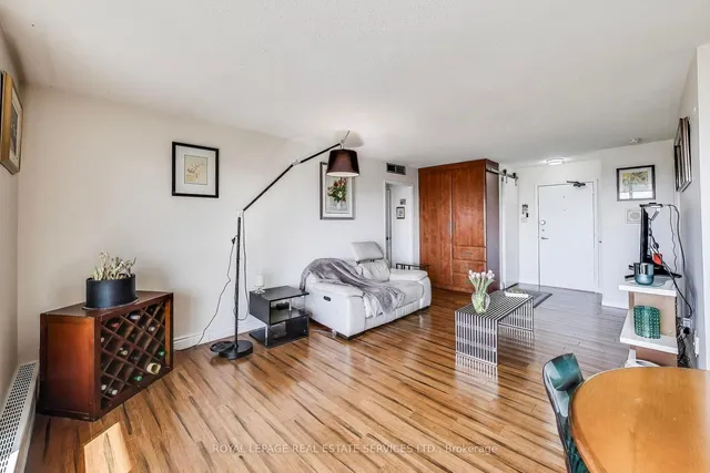 Additional image 9 of 44 Longbourne Dr Unit 1008