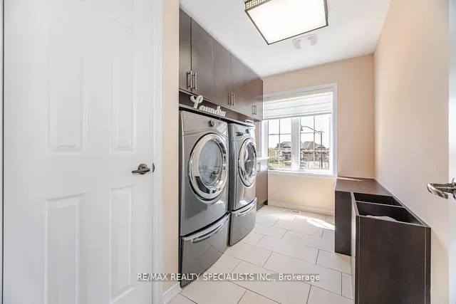 Additional image 35 of 52 Abercrombie Cres
