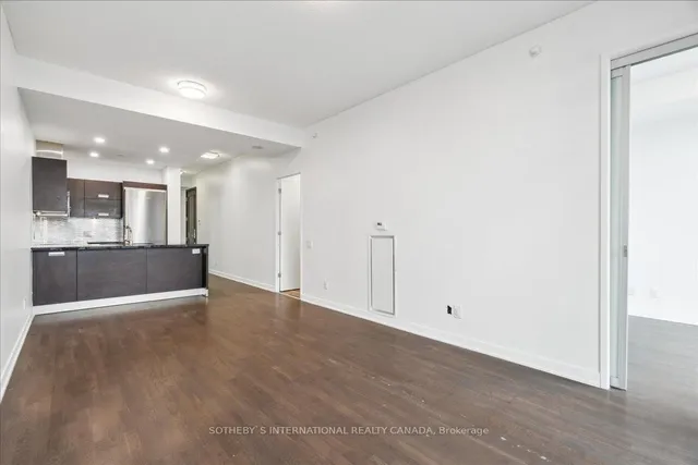 Additional image 14 of 90 Park Lawn Rd Unit 915