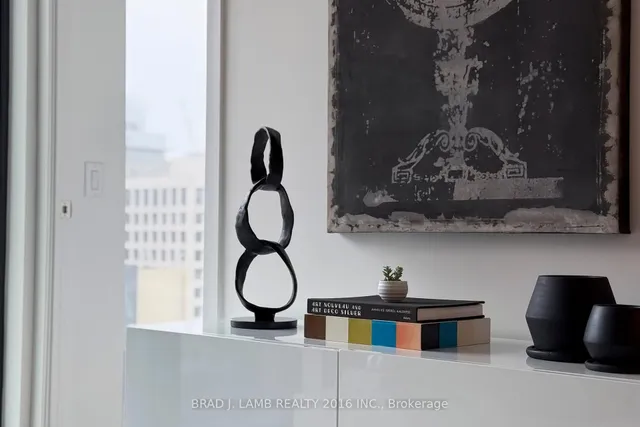 Additional image 9 of 195 McCaul St Unit 1603