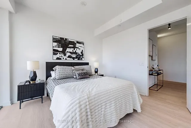 Additional image 23 of 195 McCaul St Unit 1302