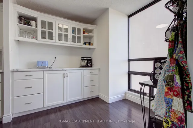 Additional image 11 of 222 Jackson St Unit 1406