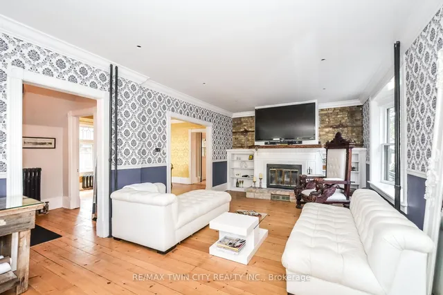 Additional image 6 of 19 Roland St