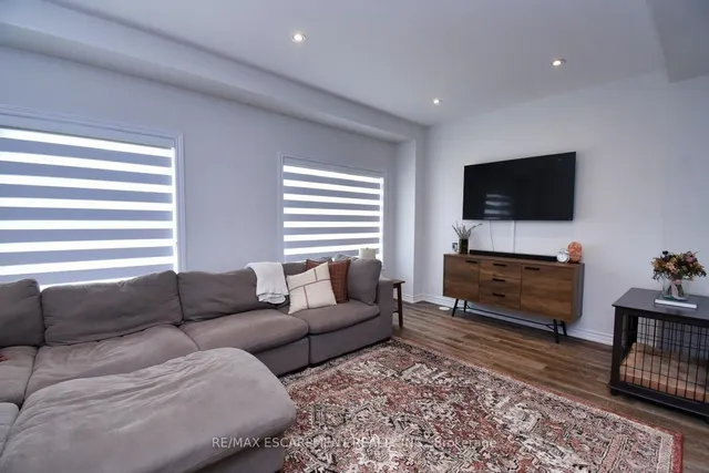 Additional image 11 of 187 Wilson St Unit 4