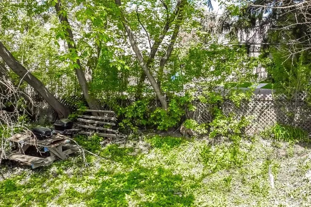 Additional image 30 of 178 Burndale Ave