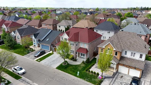 Additional image 3 of 14 Banks Dr