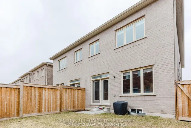 Additional image 19 of 180 Agro St