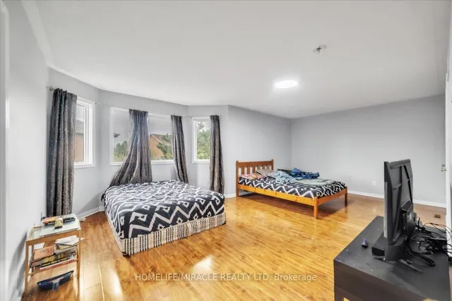 Additional image 24 of 4 Peppertree Cres