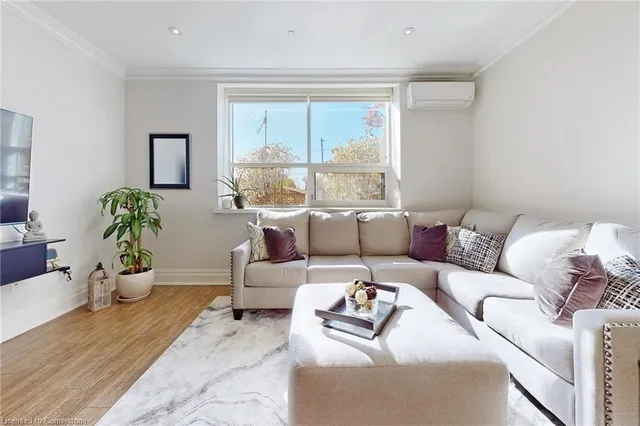 Additional image 4 of 397 King St Unit 108