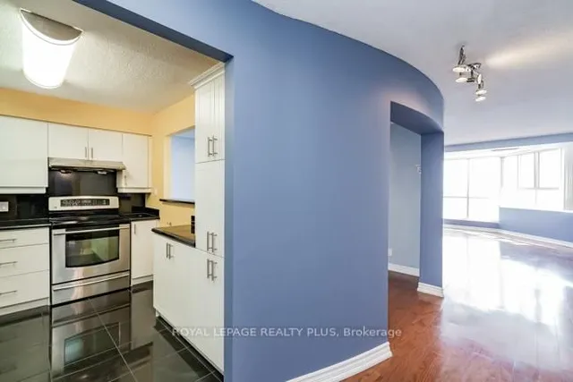 Additional image 21 of 5280 LAKESHORE Rd Unit 1107