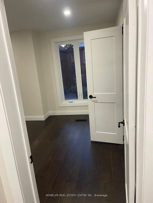 Additional image 23 of 4 Minto Ave